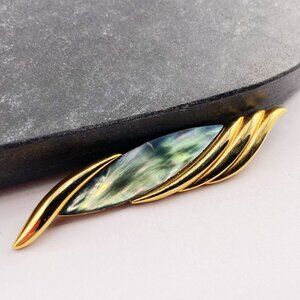 VINTAGE Gold tone metal and genuine abalone shell wavy shaped bar brooch pin